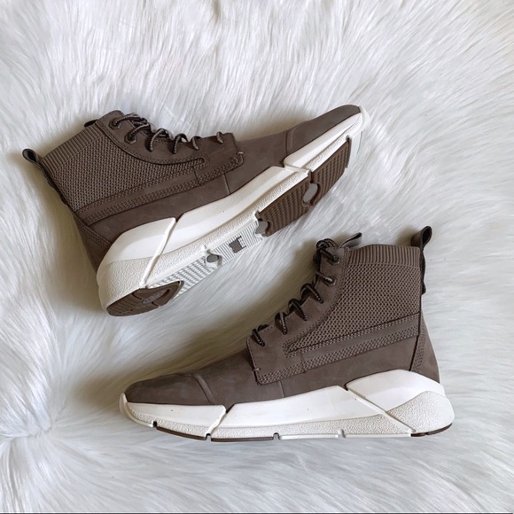 Timberland Shoes | Timberland Taupe Urban Move Chukka Sneaker Boots | Color: Black | Size: 9.5 | Gigioscloset's Closet